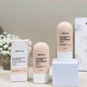 Kem Chống Nắng Dưỡng Trắng Moonlook Multi Protection Niacinamide Sun Cream SPF 50+ PA++++ 50g-2
